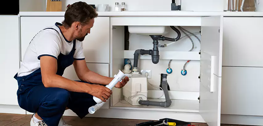 Plumbers for Frozen Pipes in Hampton Bays